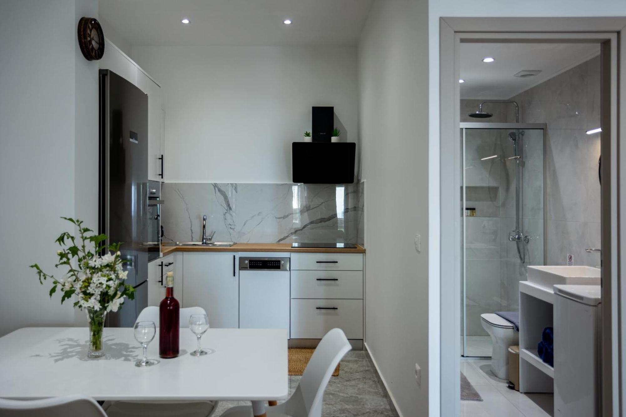 Ourania 1 Apartment *